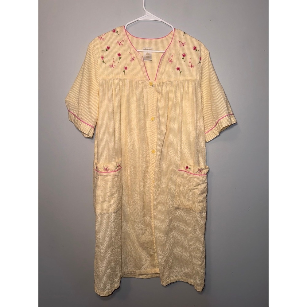 Secret Treasures Women's Yellow Seersucker Embroidered Floral Nightgown - Medium